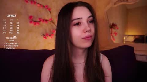 Snapshot of burnletitallburn chatting on February 14, 3:03 am Jessica online show from February 14, 3:03 am