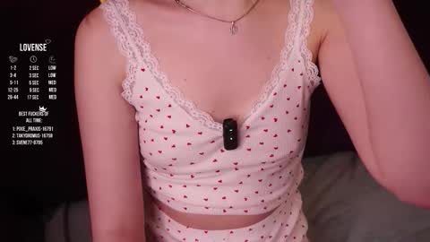 Snapshot of burnletitallburn chatting on February 20, 6:26 am Jessica online show from February 20, 6:26 am