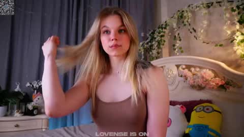 Snapshot of burnletitallburn chatting on February 23, 3:20 pm Jessica online show from February 23, 3:20 pm