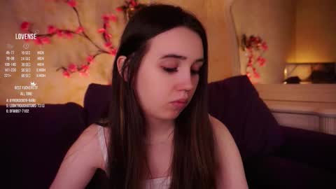 Snapshot of burnletitallburn chatting on February 26, 2:43 am Jessica online show from February 26, 2:43 am