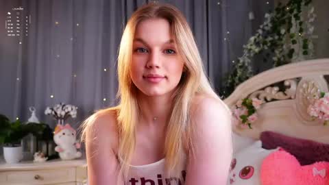 Snapshot of burnletitallburn chatting on March 14, 3:28 pm Jessica online show from March 14, 3:28 pm