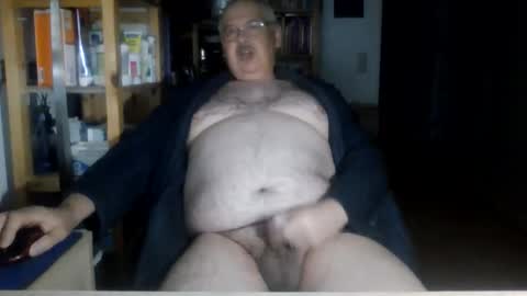 Snapshot of busibaer666 chatting on October 24, 1:03 am busi online show from October 24, 1:03 am