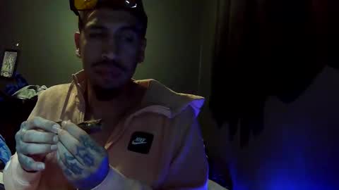 Snapshot of bustnfatloads2 chatting on October 16, 11:11 am bustnfatloads2 online show from October 16, 11:11 am