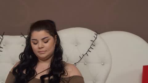 busty_madison online show from December 12, 7:19 am