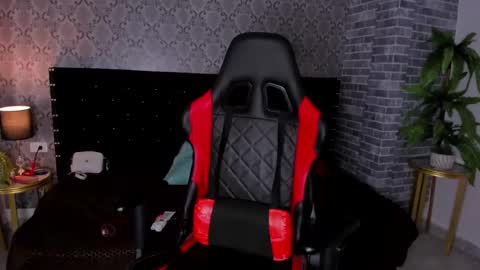 Sofiii online show from February 27, 8:20 pm