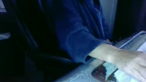 Snapshot of butslutt2 chatting on December 2, 2:12 pm butslutt2 online show from December 2, 2:12 pm