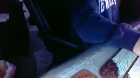 Snapshot of butslutt2 chatting on January 11, 3:06 pm butslutt2 online show from January 11, 3:06 pm