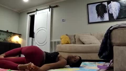 Snapshot of butt3rcup chatting on September 22, 6:32 pm Goddess online show from September 22, 6:32 pm