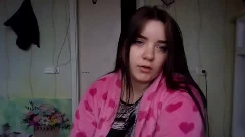 butterfly18988 online show from November 6, 9:10 am