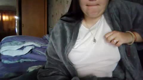 butterfly18988 online show from November 7, 9:09 am