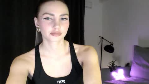 Lauren online show from February 28, 10:17 pm