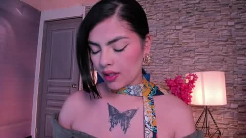 Snapshot of butterflyx39 chatting on May 13, 12:02 pm Lia Butterfly online show from May 13, 12:02 pm