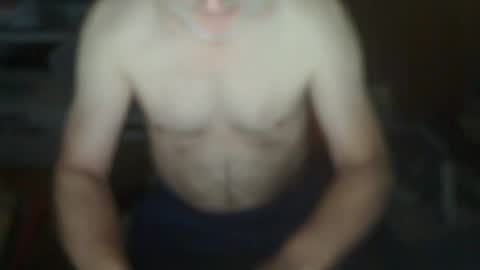 Snapshot of buttlover1111 chatting on November 8, 8:07 pm Buttlover2233 online show from November 8, 8:07 pm