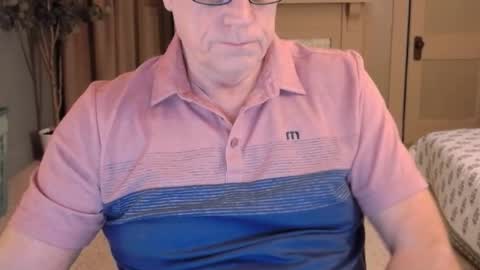 Miles online show from January 19, 10:50 am