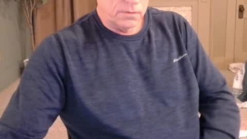 Miles online show from January 31, 10:10 am