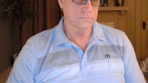 Miles online show from February 1, 9:54 am