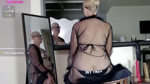 Bee and John online show from January 19, 12:58 am