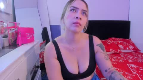     online show from December 11, 6:09 pm