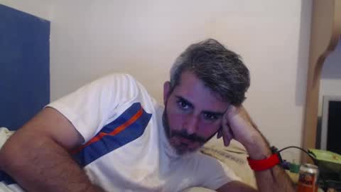 Collin Farrel online show from December 1, 7:25 pm