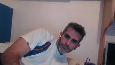 Collin Farrel online show from December 8, 7:26 am