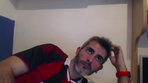 Collin Farrel online show from December 12, 11:40 am