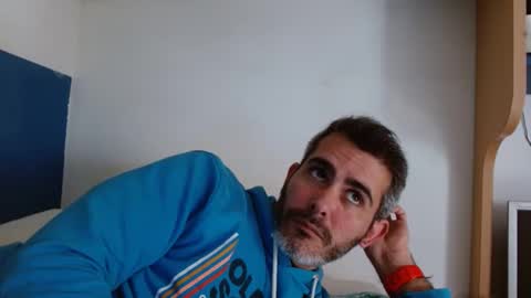 Collin Farrel online show from January 25, 1:30 pm