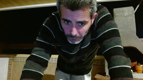 Collin Farrel online show from February 6, 6:35 pm