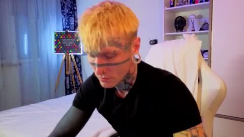 c10h15on online show from January 17, 2:33 pm