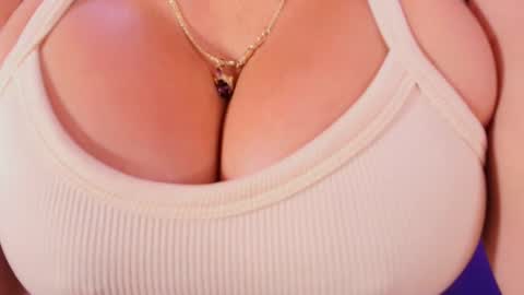 Carolina online show from February 25, 3:05 am