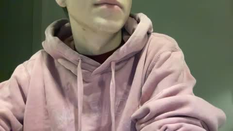 Dakota online show from December 2, 3:15 am