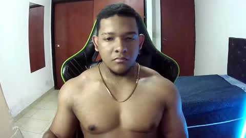 Snapshot of caballerozodi chatting on November 21, 7:01 pm caballerozodi online show from November 21, 7:01 pm