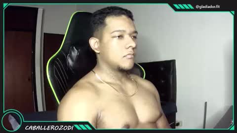 Snapshot of caballerozodi chatting on February 8, 6:33 pm caballerozodi online show from February 8, 6:33 pm