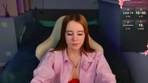 caeliaa online show from February 22, 5:22 pm