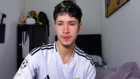 Snapshot of cafecitoo_ chatting on April 1, 3:51 am cafecitoo_ online show from April 1, 3:51 am