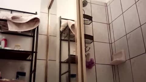 caga_palos online show from February 11, 9:03 am