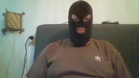 cagegag31 online show from March 28, 9:20 am