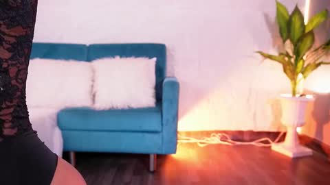 CailynBrown online show from March 27, 4:07 am