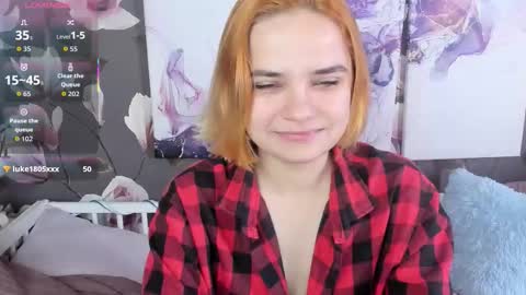 Snapshot of caitlin_crazy chatting on October 10, 8:13 am Gina online show from October 10, 8:13 am