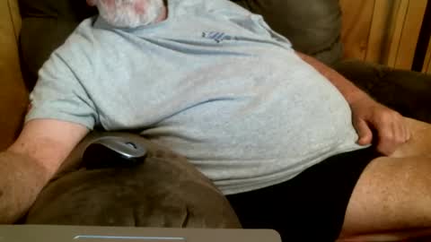 Snapshot of cajungrey75 chatting on June 1, 6:42 pm cajungrey online show from June 1, 6:42 pm