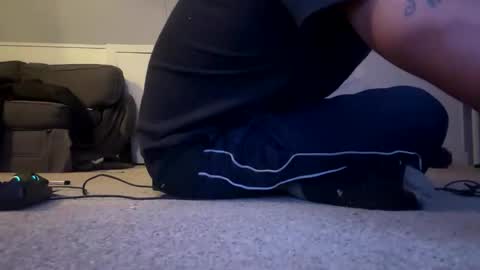 Snapshot of cakezoverfakez chatting on November 14, 6:01 am longjohns online show from November 14, 6:01 am