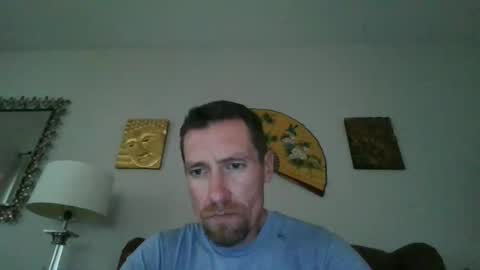 calbry82 online show from April 29, 10:27 pm