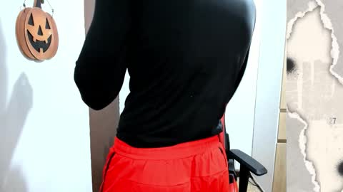 calihotcaliente27 online show from October 28, 12:09 pm