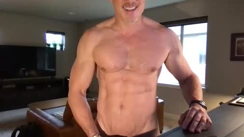 calirsedmo online show from February 7, 9:40 pm