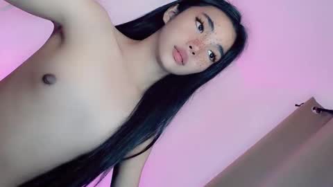 call_me_nina online show from May 11, 4:15 pm
