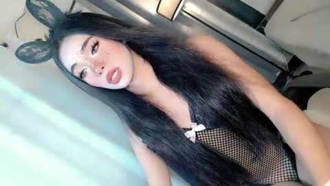 call_me_nina online show from June 1, 1:51 am
