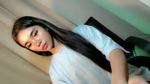 call_me_nina online show from June 12, 3:38 am