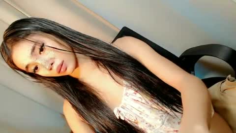 call_me_nina online show from June 13, 10:46 am