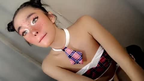 call_me_nina online show from July 6, 12:02 pm