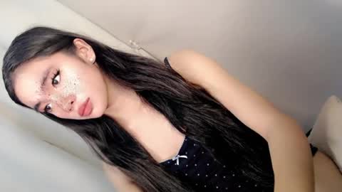 call_me_nina online show from July 20, 11:40 pm