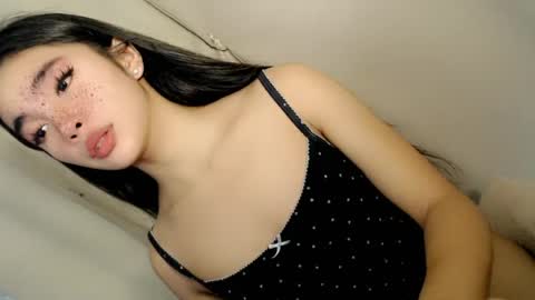 call_me_nina online show from July 29, 1:15 am
